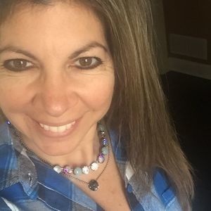 Meet your Posher, Lucy